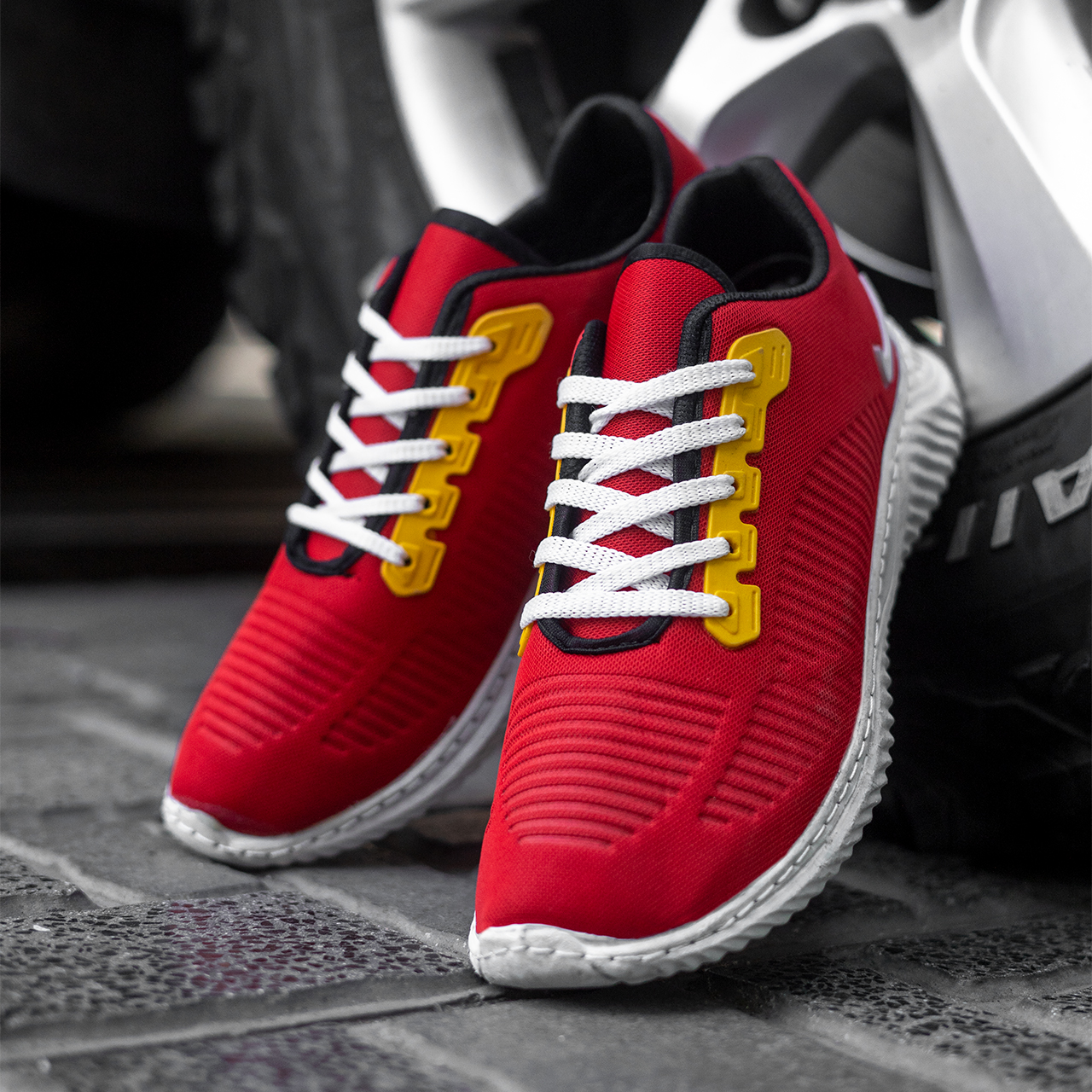 کفش ورزشی نایک مردانه قرمز مدل Y82