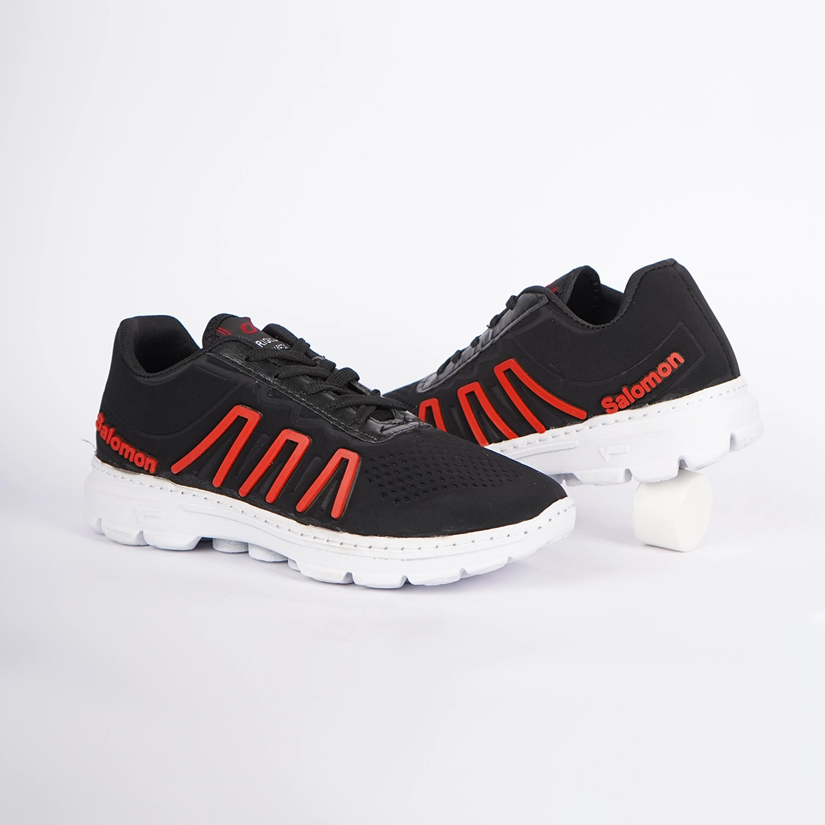 کفش ورزشی مردانه سالامون مشکی قرمز مدل U200