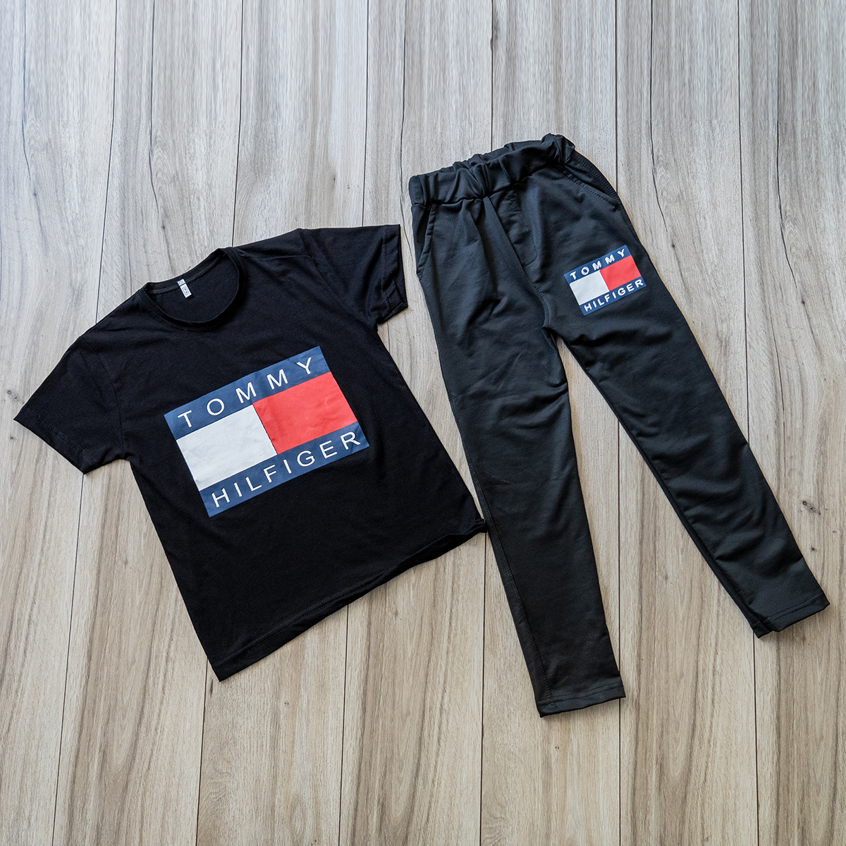 ست تیشرت شلوار بچگانه Tommy Hifigerمدل Z168